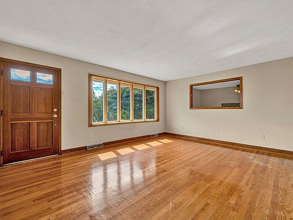 3rd image of 6641 Bryant Cir