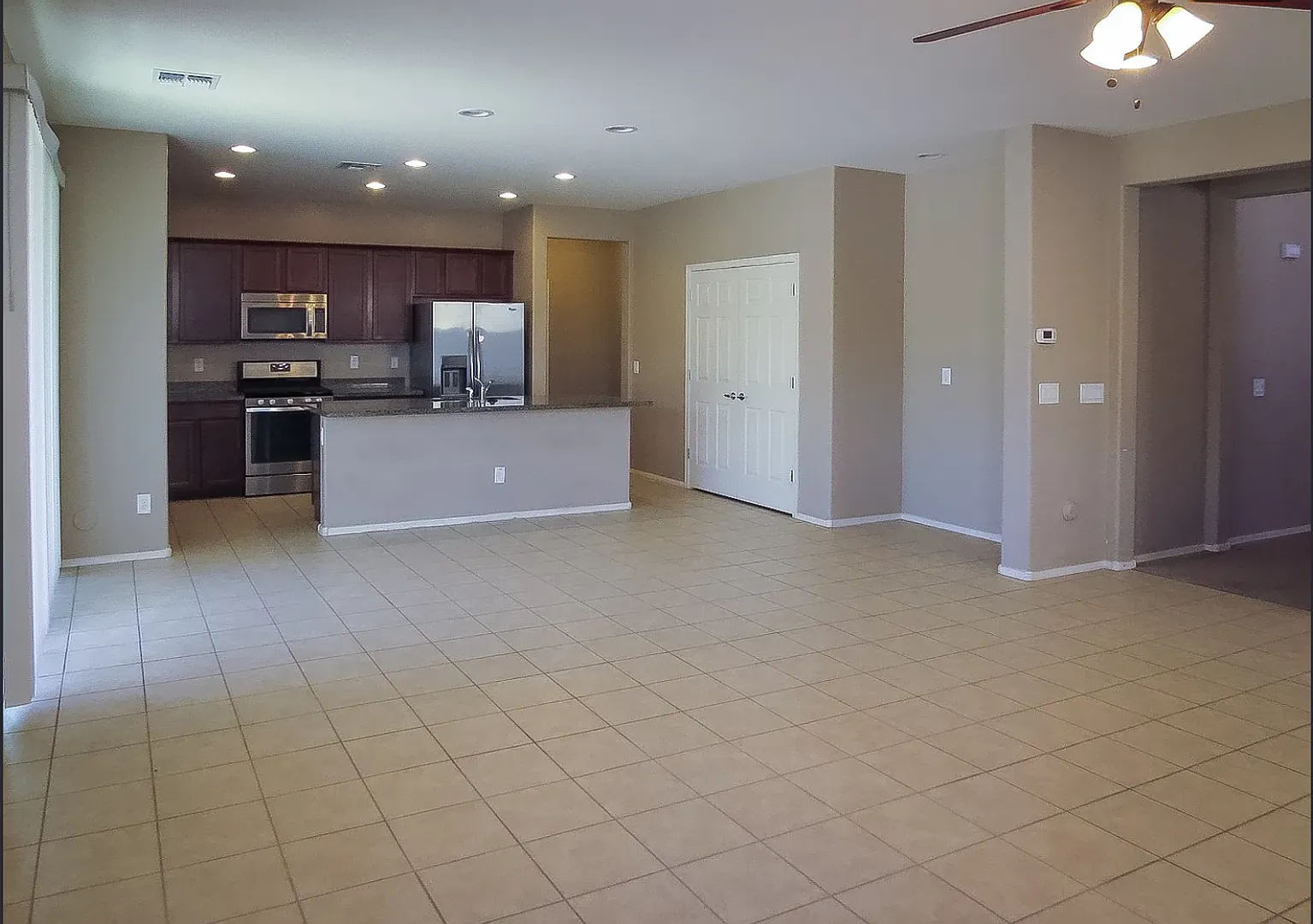 5 bed and 3 baths in Gilbert — Photo 3