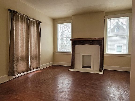 3rd image of 1831 W North Bend Rd Unit 2