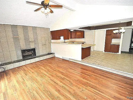 28842 James Dr — Photo 10