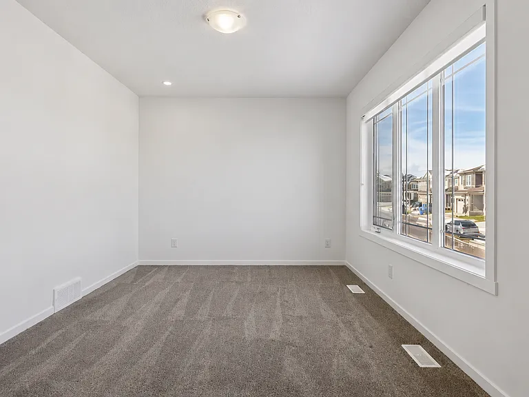 25 Yorkstone Row SW #UPPER — Photo 16