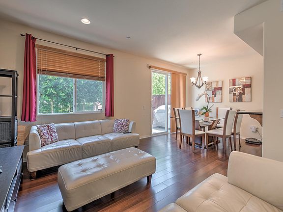4th image of 12846 Avenida Bonita