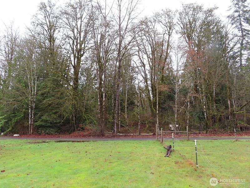 3rd image of 235 Anchor Road