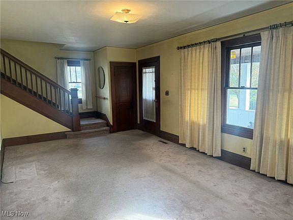 5th image of 3217 Bartlett St