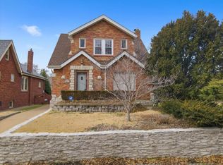 6717 Alexander St, Saint Louis, MO 63116