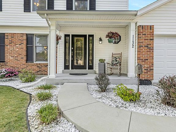 2nd image of 1132 Hutchinson Way Pl