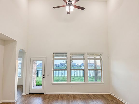 5th image of 1357 Grass Bend Dr