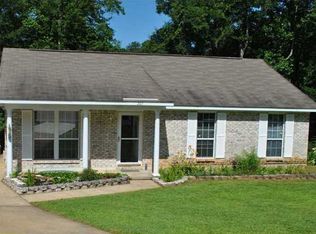207 Willow Oak Ct, Prattville, AL 36067