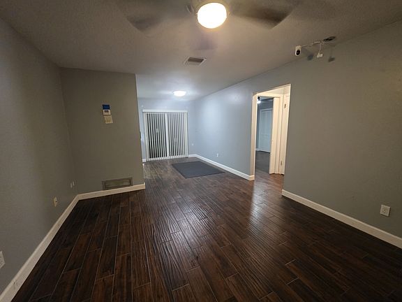 5th image of 62 W Magnolia St #62
