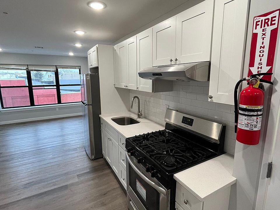 180 Cedar St, Paterson, NJ 07501 Zillow