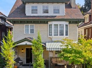 916 N Highland Ave, Pittsburgh, PA