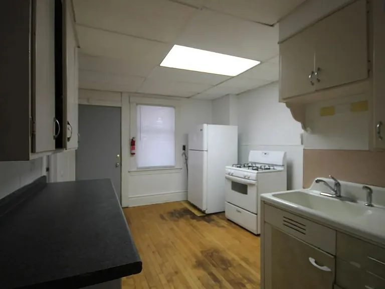 755 Academy St — Photo 5