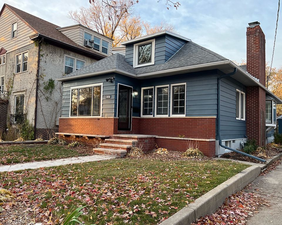 837 1st St NW - Property Image