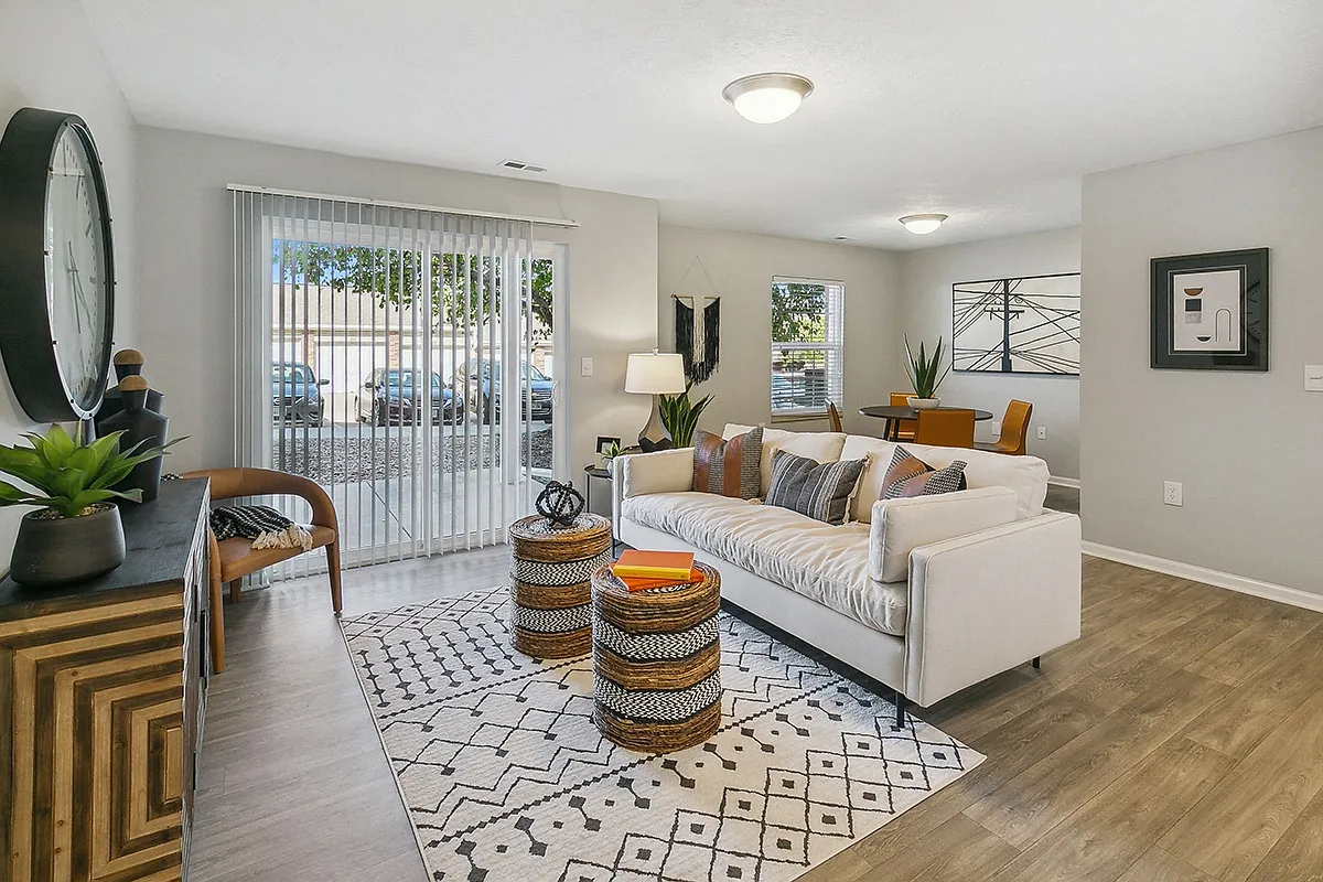 The Donovan Apartment Homes — Photo 3