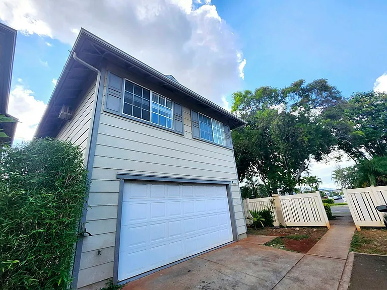 91-210 Mikiala Pl — Photo 16