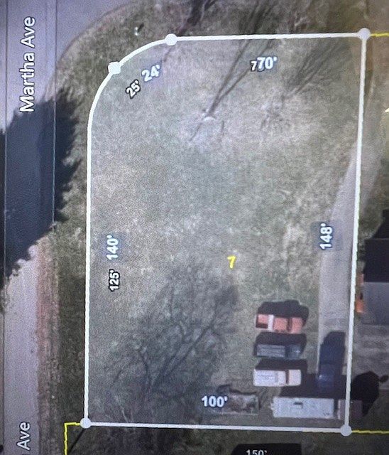 2nd image of 601 Teree Dr