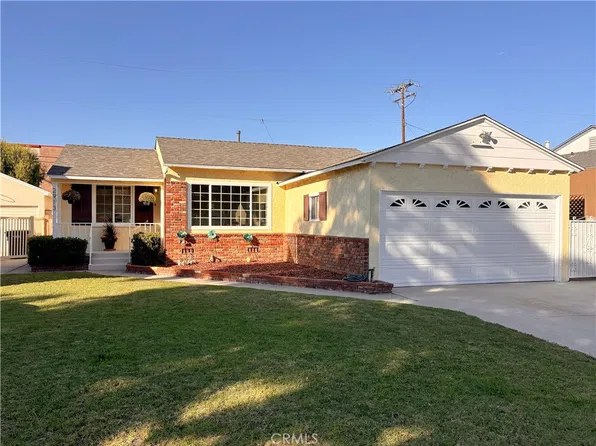 2913 Candlewood St, Lakewood, CA 90712