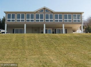 11503 Crystal Falls Dr, Smithsburg, MD 21783
