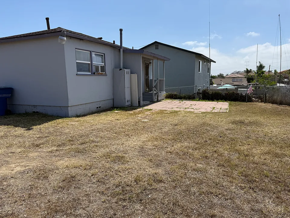 1247 Tobias Dr