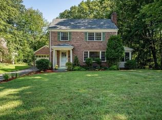 855 Dickinson St, Springfield, MA 01108