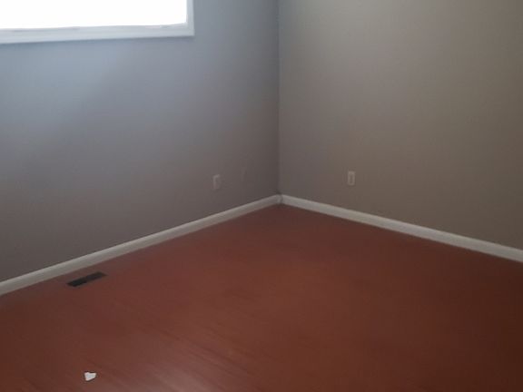 5th image of 2801 Chesterfield Ave APT 12