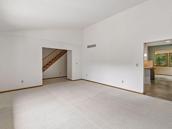 5th image of 13410 Parkwood Dr