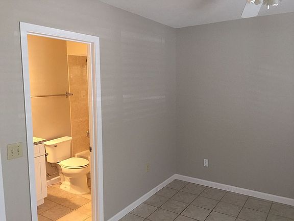 3rd image of 619 S Mills Ave