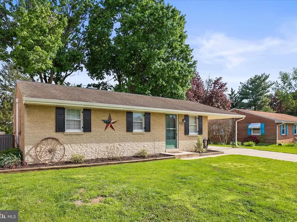 832 Hartman Ave, Hanover, PA 17331