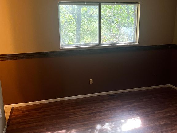 3rd image of 6530 Dublin Cir