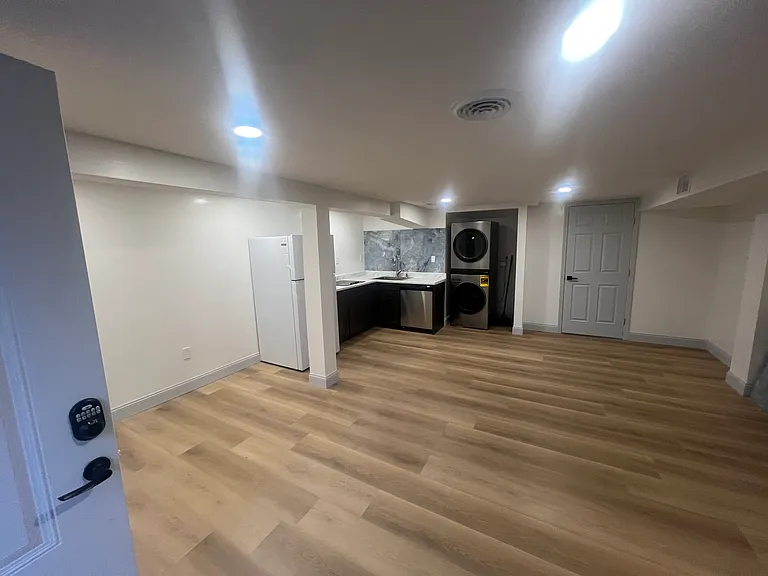 6913 W 101st Ter #BASEMENT — Photo 2