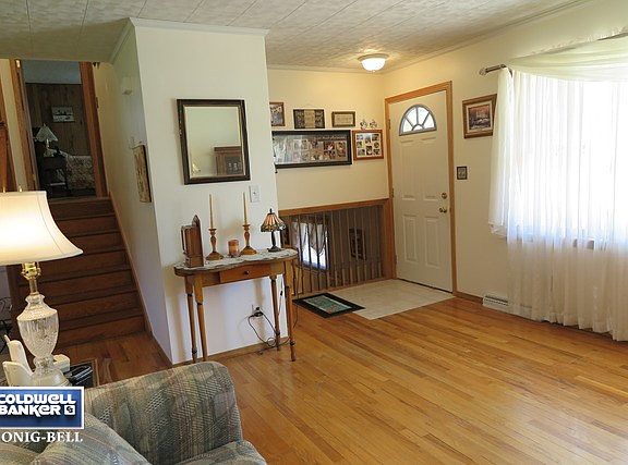 4th image of 2509 Garden St