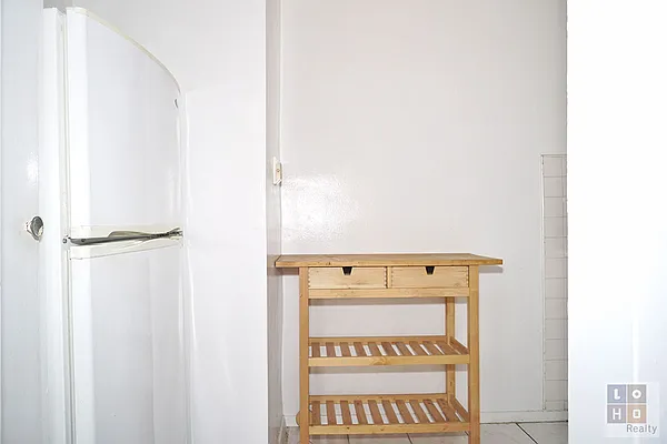 Rented by LoHo Realty | media 16