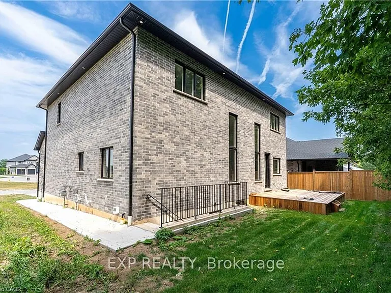 25 Sunview Dr — Photo 46