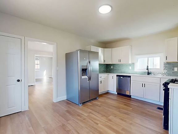2nd image of 15 W Pleasant Ave #15