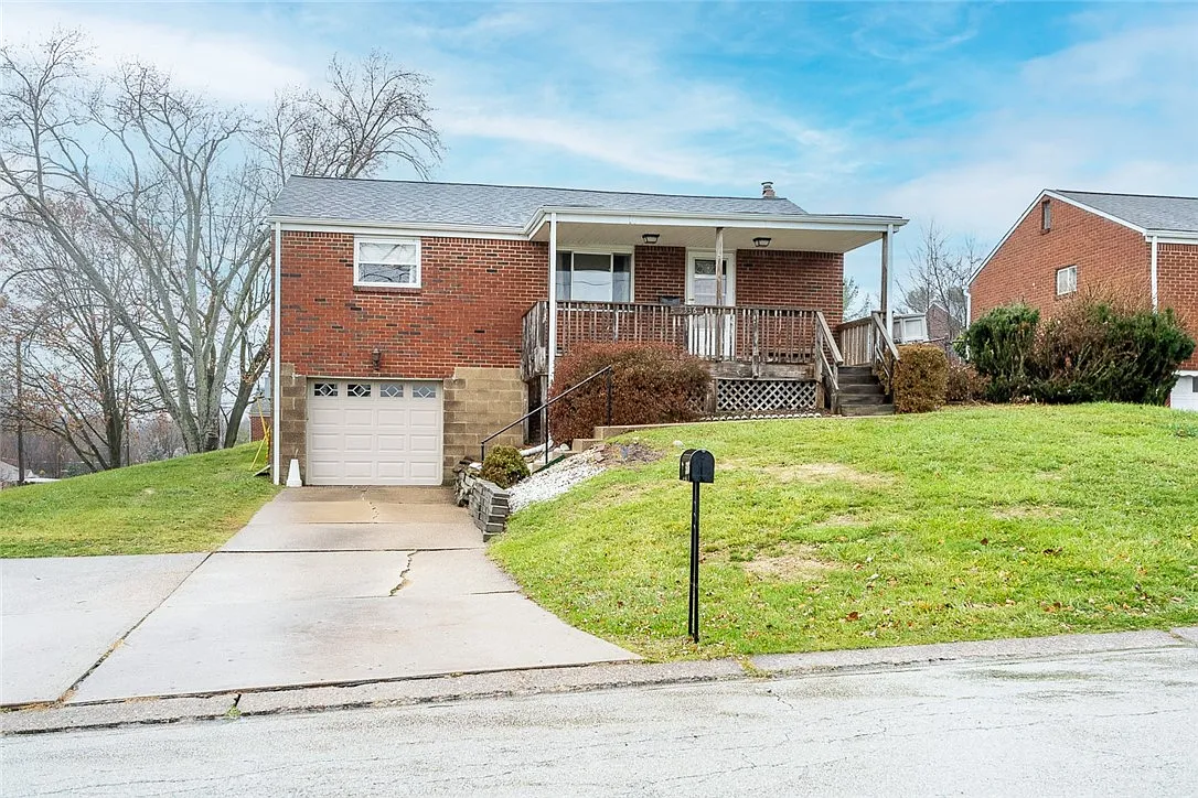 5336 Holiday Dr photo 1