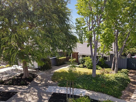 4th image of 1053 Prune Ct