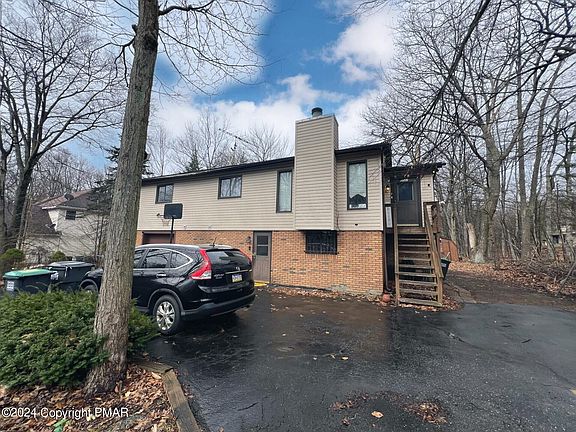 2nd image of 1042 Salamanca Dr