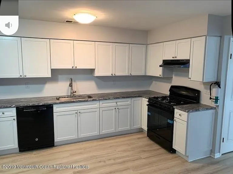 426 Indigo Ct — Photo 3