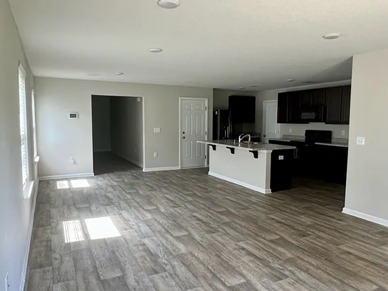 635 Earl Godwin Rd — Photo 5