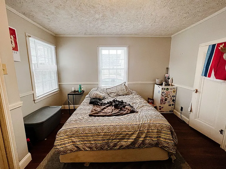 1709 N Ball Ave — Photo 20