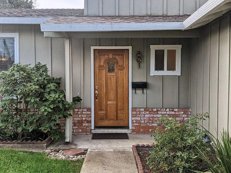 1032 Cassia Way — Photo 3