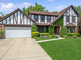 3218 Brandess Dr, Glenview, IL