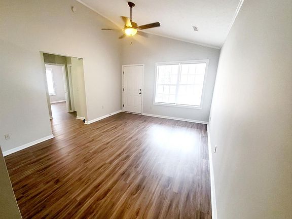 4th image of 213 Black Water Ln