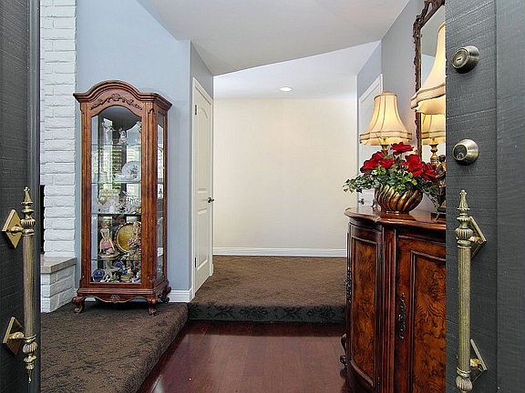 4th image of 4312 Gauguin Ave