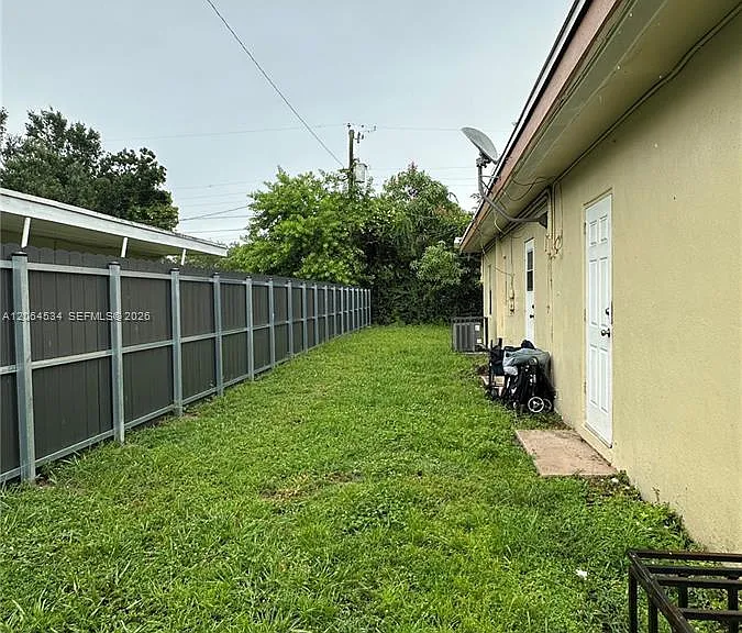 414 NW 15th Way #A — Photo 15