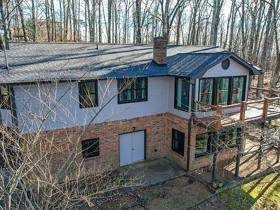 2nd image of 3465 Crown Colony Dr NW