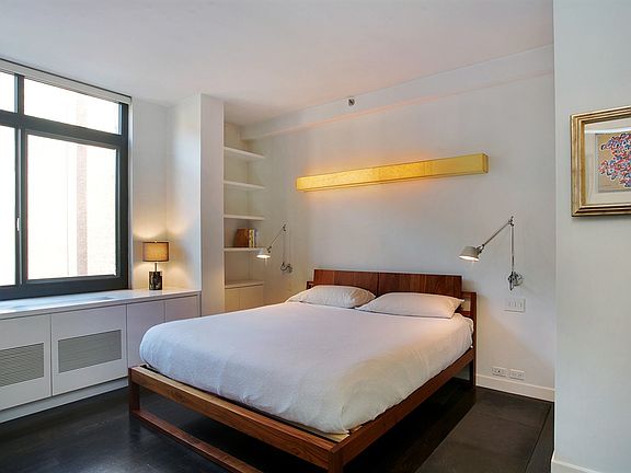4th image of 7 Essex St APT 5b