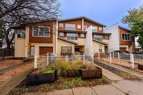 2608 E 6th St #1 Photo 1