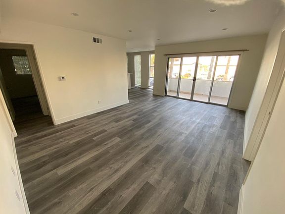2nd image of 848 19th St APT 1