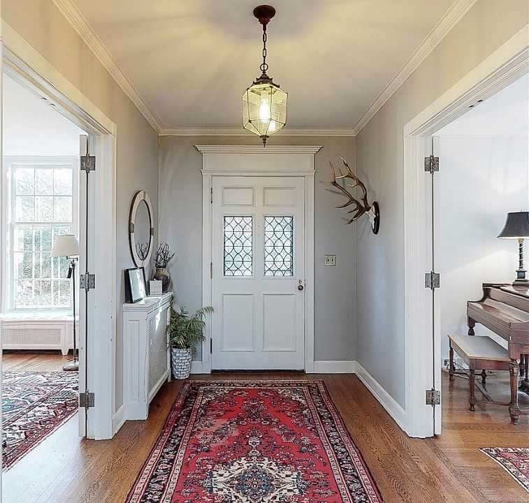 18300 Parkland Dr, Shaker Heights, OH 44122 Zillow